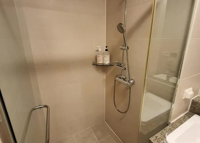 Apartment 1-3507#sinnonhyeon High-rise View #garden View #gangnam Station Line 2, Sinbundang Line #sinnonhyeon Station Line 9 #hotel Bedding #new Building *